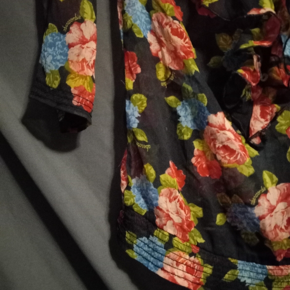 EUC Navy & Pink Abercrombie  3 button ruffle Kids Floral Blouse- Girls L - Picture 4 of 12